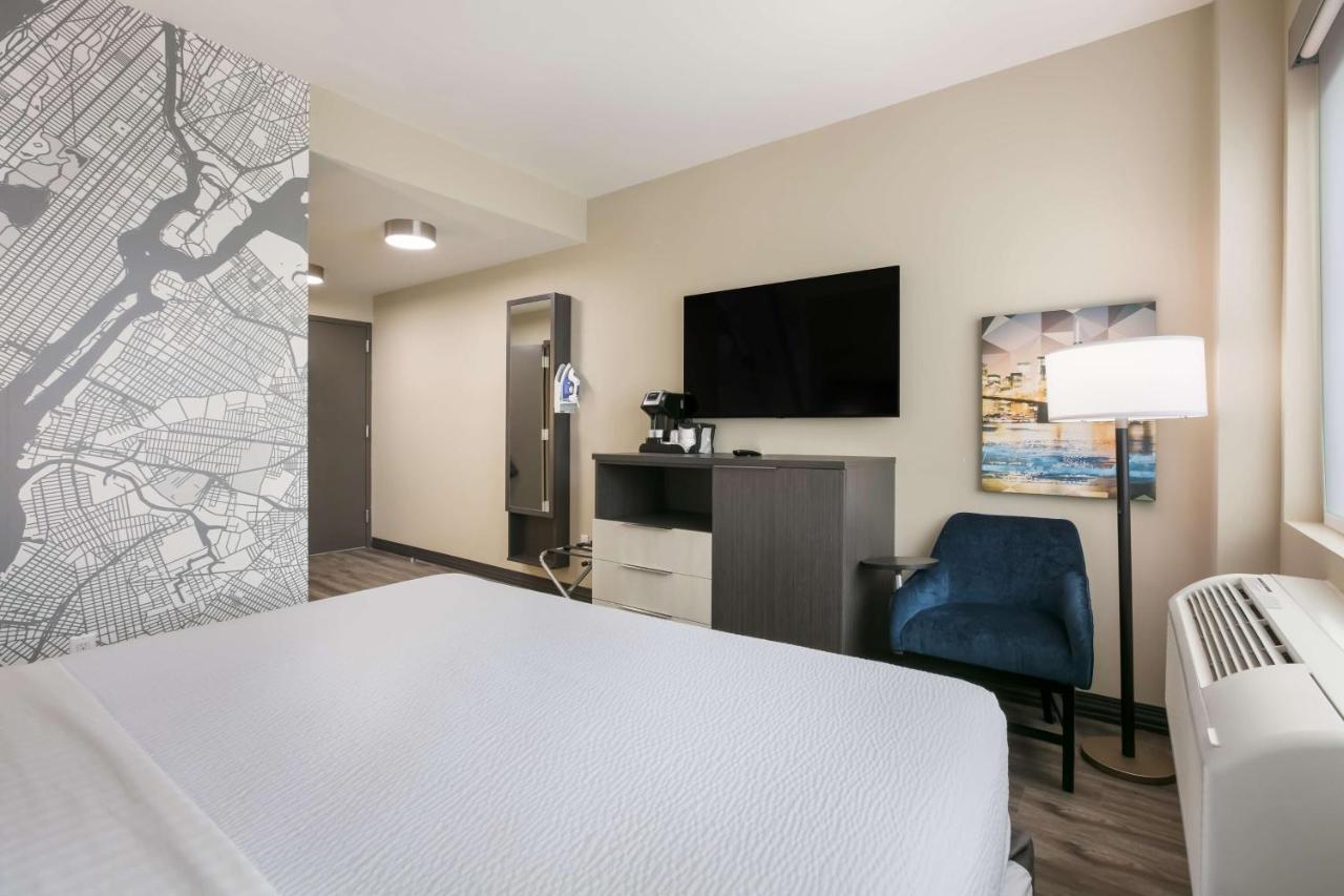 Best Western Plus Executive Residency Bronx New York Exterior photo