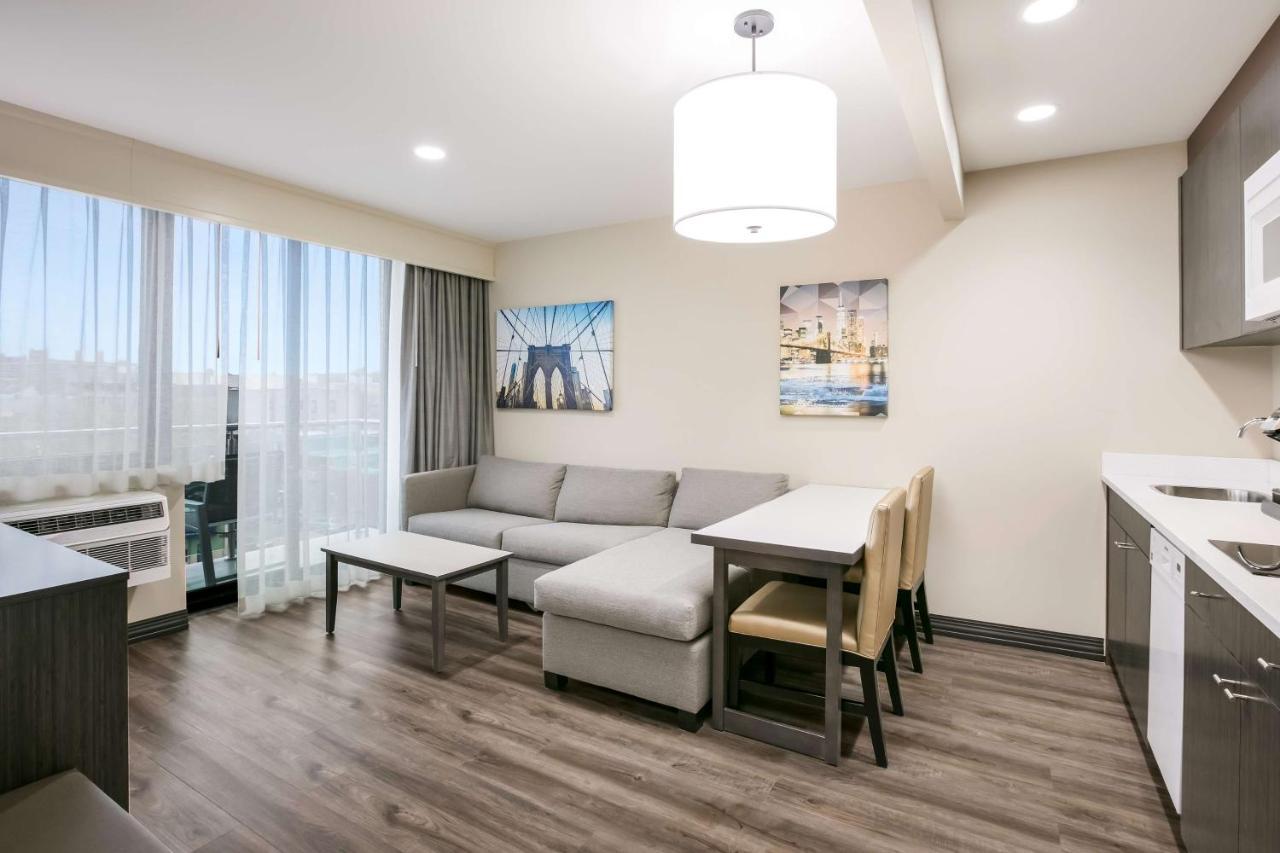 Best Western Plus Executive Residency Bronx New York Exterior photo