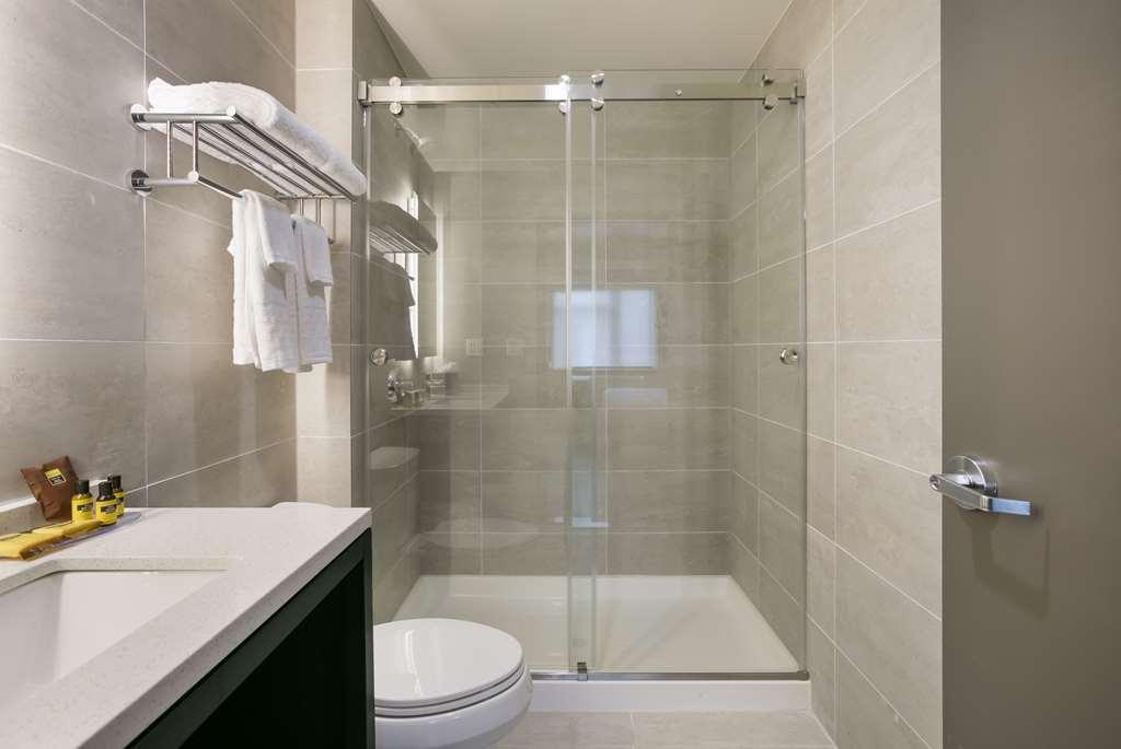 Best Western Plus Executive Residency Bronx New York Exterior photo