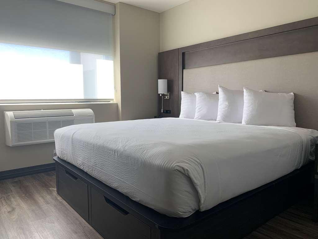 Best Western Plus Executive Residency Bronx New York Room photo